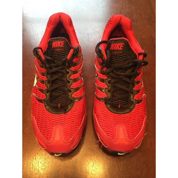 Nike AirMax Running Shoe - Picture 1 of 6